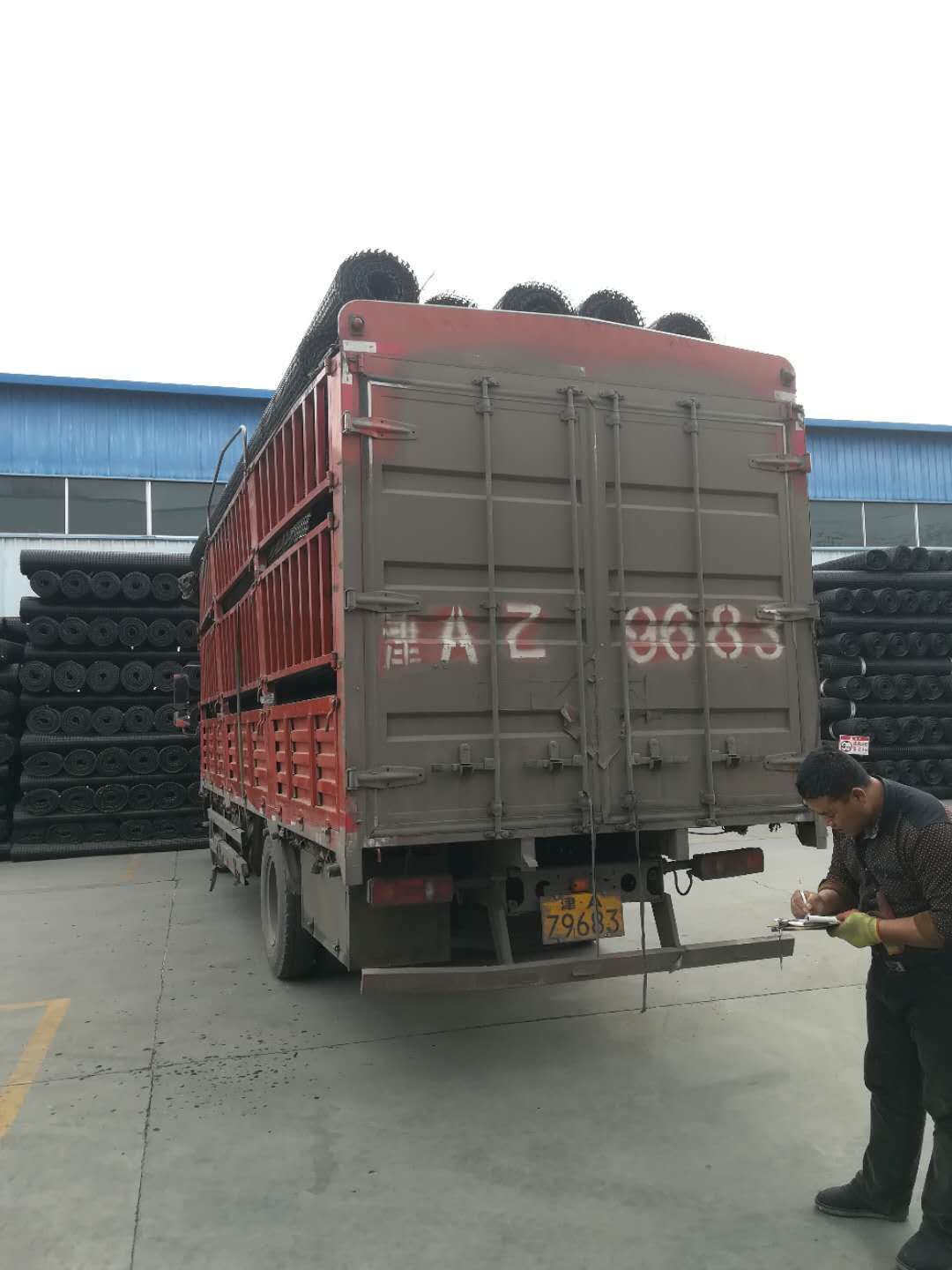 天津土工格柵發(fā)貨